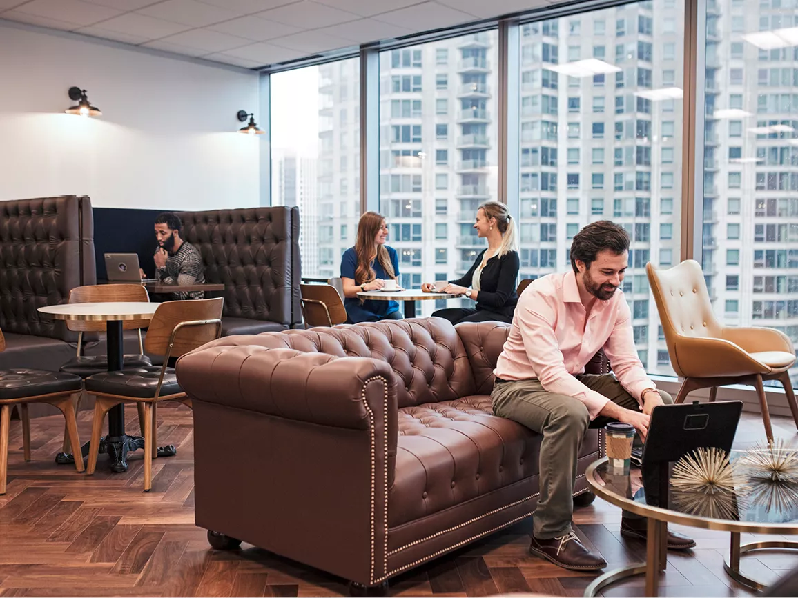 Servcorp’s coworking space at River Point, Chicago, offers clients a professional environment to work efficiently.