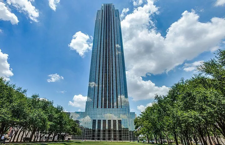 Grow your brand at Servcorp Williams Tower, a landmark Houston location with flexible office solutions.